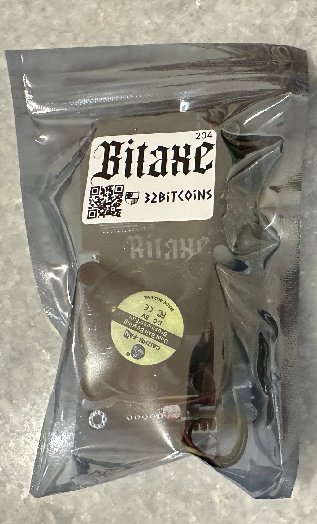 Bitaxe Ultra 204 (450GHz +/- hashrate)